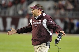 TUSCALOOSA, AL - NOVEMBER 13: Coach Dan Mullen of the Mississippi State Bulldogs directs play against the Alabama Crimson Tide November 13, 2010 at Bryant-Denny Stadium in Tuscaloosa, Alabama.  (Photo by Al Messerschmidt/Getty Images)