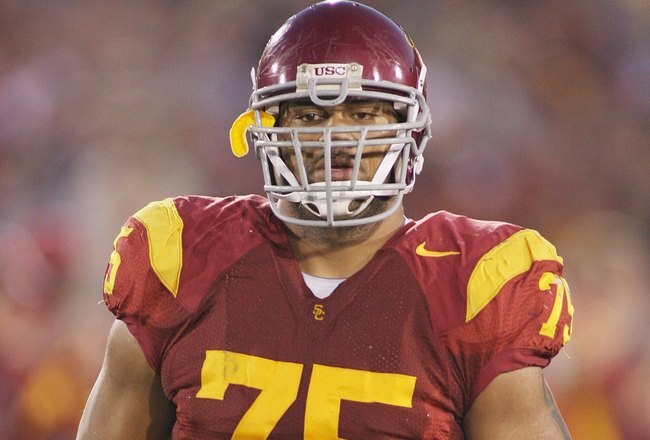 LOS ANGELES - NOVEMBER 29:  Matt Kalil #75 of the USC Trojans looks on against the Notre Dame Fighting Irish on November 29, 2008 at the Los Angeles Memorial Coliseum in Los Angeles, California.  USC won 38-3.  (Photo by Jeff Golden/Getty Images)