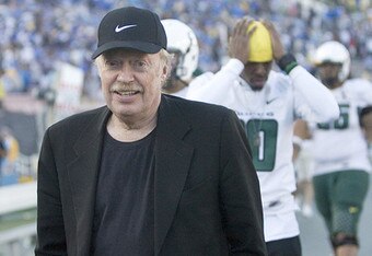 Phil-knight-nike_crop_340x234