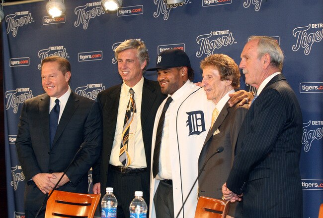 DETROIT, MI - JANUARY 26:  (L-R) Agent Scott Boras, CEO and general manager Dave Dombrowski of the Detroit Tigers, Prince Fielder, owner Mike Ilitch and manager Jim Leyland pose during a press conference amnnouncing the signing of Fielder at Comerica Park on January 26, 2012 in Detroit, Michigan.  (Photo by Jorge Lemus/Getty Images)