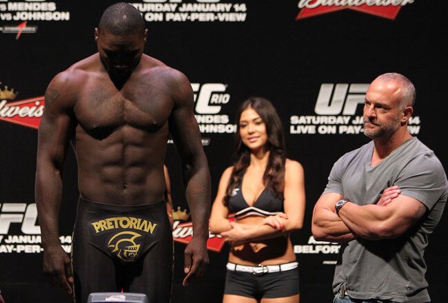 31_ufc142weighins_original_crop_650x440