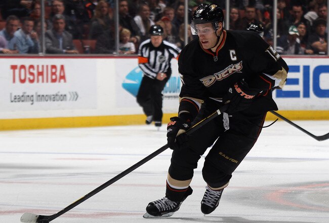 ANAHEIM, CA - JANUARY 10:  Ryan Getzlaf #15 of the Anaheim Ducks skates against the Dallas Stars at the Honda Center on January 10, 2012 in Anaheim, California. The Ducks defeated the Stars 5-2.  (Photo by Bruce Bennett/Getty Images)