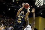 MOREHEAD, KY - JANUARY 18:  Jewuan Long #33 of the Murray State Racers shoots the ball during the OVC game against the Morehead State Eagles at Johnson Arena on January 18, 2012 in Morehead, Kentucky.  (Photo by Andy Lyons/Getty Images)