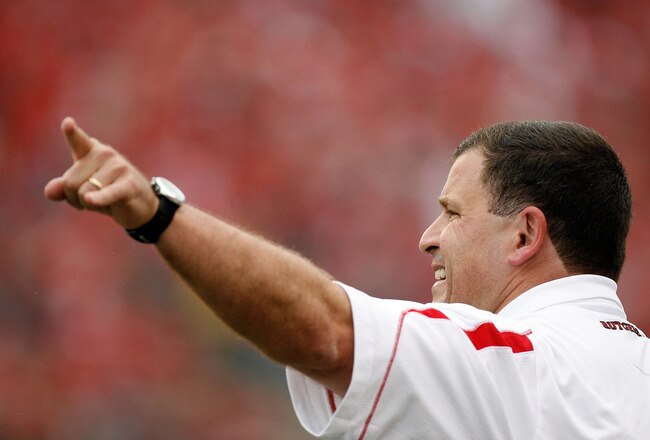 PISCATAWAY, NJ - SEPTEMBER 27:  Head Coach Greg Schiano of the Rutgers Scarlet Knights gestures from the sideline during the first quarter against the Morgan State Bears at Rutgers Stadium on September 27, 2008 in Piscataway, New Jersey. Rutgers won 38-0. (Photo by Jarrett Baker/Getty Images)