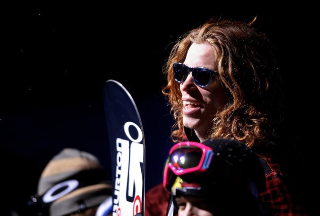 ASPEN, CO - JANUARY 25:  Shaun White of Carlsbad, California takes the podium to receive the gold medal in the Men's Snowboard Superpipe Final at Winter X Games 13 on Buttermilk Mountain on January 25, 2009 in Aspen, Colorado. White became the first to earn back to back Men's Snowboard Superpipe gold medals.  (Photo by Doug Pensinger/Getty Images)