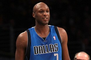 LOS ANGELES, CA - JANUARY 16: Lamar Odom #7 of the Dallas Mavericks gets an ovation from the crowd includin actor Jack Nicholson as he enters the game against the Los Angeles Lakers at Staples Center on January 16, 2012 in Los Angeles, California.  NOTE TO USER: User expressly acknowledges and agrees that, by downloading and or using this photograph, User is consenting to the terms and conditions of the Getty Images License Agreement.  (Photo by Stephen Dunn/Getty Images)