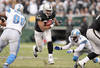 OAKLAND, CA - DECEMBER 18:  Michael Bush #29 of the Oakland Raiders runs with the ball against the Detroit Lions at O.co Coliseum on December 18, 2011 in Oakland, California.  (Photo by Ezra Shaw/Getty Images)