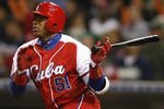 Yoennis-cespedes_crop_150x100