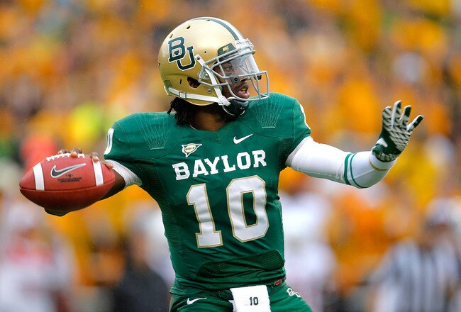 WACO, TX - DECEMBER 03:  Robert Griffin III #10 of the Baylor Bears looks to pass during a game against the Texas Longhorns at Floyd Casey Stadium on December 3, 2011 in Waco, Texas.  (Photo by Sarah Glenn/Getty Images)