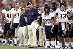 TUCSON, AZ - SEPTEMBER 25:  Head coach Jeff Tedford of the California Golden Bears watches as his team misses a 33 yard field goal during the third quarter of the college football game against the Arizona Wildcats at Arizona Stadium on September 25, 2010 in Tucson, Arizona.  The Wildcats defeated the Golden Bears 10-9. (Photo by Christian Petersen/Getty Images)