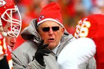KANSAS CITY, MO - JANUARY 09:  Offensive line coach Bill Muir of the Kansas City Chiefs speaks to his players prior to taking on the Baltimore Ravens in the 2011 AFC wild card playoff game at Arrowhead Stadium on January 9, 2011 in Kansas City, Missouri.  (Photo by Dilip Vishwanat/Getty Images)