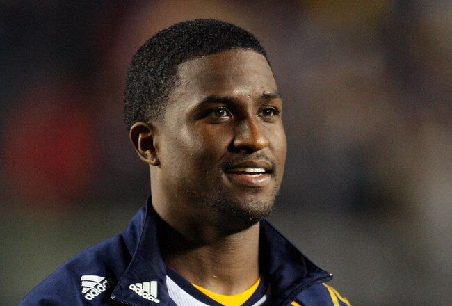 CARSON, CA - NOVEMBER 07:  Edson Buddle #14 of the Los Angeles Galaxy walks to the locker room after defeating Seattle Sounders FC 2-1 in the MLS Western Conference Semifinal match second leg at The Home Depot Center on November 7, 2010 in Carson, California.  (Photo by Victor Decolongon/Getty Images)