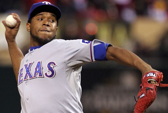 ST LOUIS, MO - OCTOBER 27:  Neftali Feliz #30 of the Texas Rangers pitches in the ninth inning during Game Six of the MLB World Series against the St. Louis Cardinals at Busch Stadium on October 27, 2011 in St Louis, Missouri.  (Photo by Ezra Shaw/Getty Images)