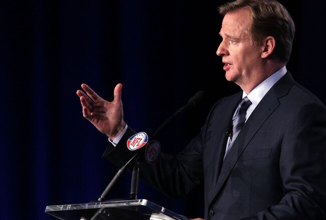 INDIANAPOLIS, IN - FEBRUARY 03:  NFL Commissioner Roger Goodell addresses the media during a news conference ahead of Superbowl XLVI on February 3, 2012 in Indianapolis, Indiana.  (Photo by Jamie Squire/Getty Images)
