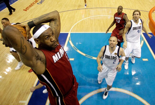 DALLAS, TX - JUNE 05:  LeBron James #6 of the Miami Heat dunks against the Dallas Mavericks in Game Three of the 2011 NBA Finals at American Airlines Center on June 5, 2011 in Dallas, Texas.  NOTE TO USER: User expressly acknowledges and agrees that, by downloading and/or using this Photograph, user is consenting to the terms and conditions of the Getty Images License Agreement.  (Photo by David J. Phillip-Pool/Getty Images)