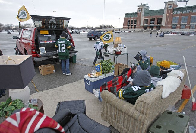 GREEN BAY, WI - FEBRUARY 06: Green Bay Packers fans tailgate outside of Lambeau Field prior to the start of the Super Bowl on February 6, 2011 in Green Bay, Wisconsin.  (Photo by Matt Ludtke/Getty Images)