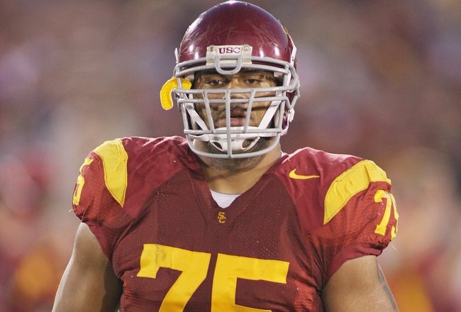 LOS ANGELES - NOVEMBER 29:  Matt Kalil #75 of the USC Trojans looks on against the Notre Dame Fighting Irish on November 29, 2008 at the Los Angeles Memorial Coliseum in Los Angeles, California.  USC won 38-3.  (Photo by Jeff Golden/Getty Images)