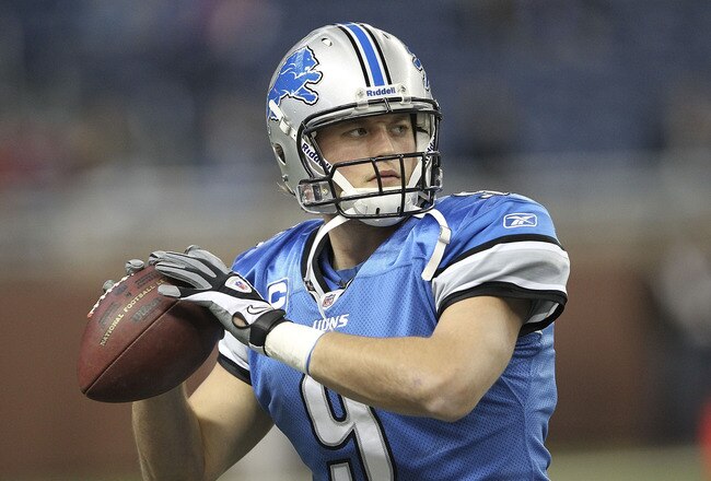 DETROIT, MI - NOVEMBER 20: Matthew Stafford #9 of the Detroit Lions warms up prior to the start of the game against the Carolina Panthers at Ford Field on November 20, 2011 in Detroit, Michigan.  (Photo by Leon Halip/Getty Images)