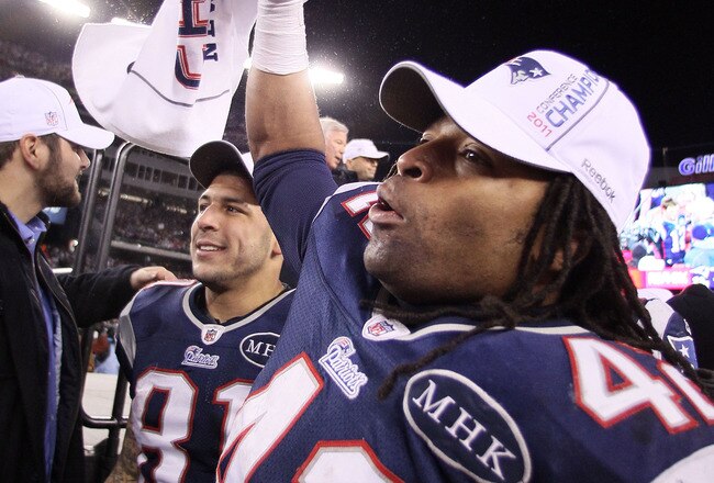 FOXBORO, MA - JANUARY 22:  BenJarvus Green-Ellis #42 of the New England Patriots celebrates after defeating the Baltimore Ravens in the AFC Championship Game at Gillette Stadium on January 22, 2012 in Foxboro, Massachusetts. The New England Patriots defeated the Baltimore Ravens 20-23.  (Photo by Elsa/Getty Images)
