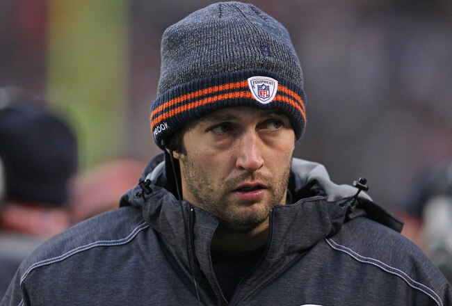 CHICAGO, IL - DECEMBER 04:  Jay Cutler #6 of the Chicago Bears walks the sidelines during a game against the Kansas City Chiefs at Soldier Field on December 4, 2011 in Chicago, Illinois. The Chiefs defeated the Bears 10-3.  (Photo by Jonathan Daniel/Getty Images)