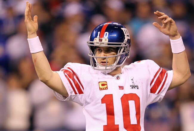 INDIANAPOLIS, IN - FEBRUARY 05:  Eli Manning #10 of the New York Giants reacts against the New England Patriots during Super Bowl XLVI at Lucas Oil Stadium on February 5, 2012 in Indianapolis, Indiana.  (Photo by Jamie Squire/Getty Images)