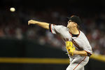 PHOENIX, AZ - SEPTEMBER 23:  Starting pitcher Matt Cain #18 of the San Francisco Giants pitches against the Arizona Diamondbacks during the Major League Baseball game at Chase Field on September 23, 2011 in Phoenix, Arizona.  (Photo by Christian Petersen/Getty Images)
