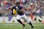 BALTIMORE - NOVEMBER 20:  Bernard Pollard #31 of the Baltimore Ravens defends against the Cincinnati Bengals at M&T Bank Stadium on November 20, 2011 in Baltimore, Maryland. The Ravens defeated the Bengals 31-24. (Photo by Larry French/Getty Images)