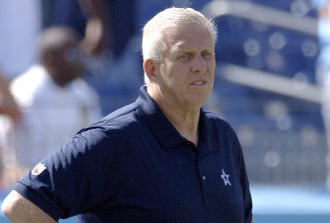Cowboys head coach Bill Parcells coaching during the Dallas Cowboys vs Tennessee Titans game on  October 1, 2006 at LP Field, Nashville, Tennessee (Photo by Joe Murphy/NFLPhotoLibrary)