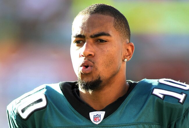 MIAMI GARDENS, FL - DECEMBER 11:  Receiver DeSean Jaskson #10 of the Philadelphia Eagles looks on against the Miami Dolphins at Sun Life Stadium on December 11, 2011 in Miami Gardens, Florida.  (Photo by Marc Serota/Getty Images)