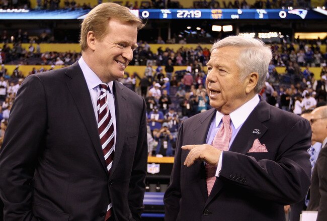 INDIANAPOLIS, IN - FEBRUARY 05:  NFL commissioner Roger Goodell (L) chats with New England Patriots owner Robert Kraft on the field before the New England Patriots take on the New York Giants in Super Bowl XLVI at Lucas Oil Stadium on February 5, 2012 in Indianapolis, Indiana.  (Photo by Ezra Shaw/Getty Images)