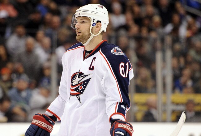 LOS ANGELES, CA - FEBRUARY 01:  Rick Nash #61 of the Columbus Blue Jackets waits for a faceoff during the game against the Los Angeles Kings at Staples Center on February 1, 2012 in Los Angeles, California.  (Photo by Harry How/Getty Images)