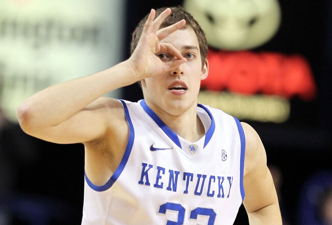LEXINGTON, KY - FEBRUARY 07:  Kyle Wiltjer #33 of the Kentucky Wildcats signals a made three point shot during the game against the Florida Gators at Rupp Arena on February 7, 2012 in Lexington, Kentucky.  (Photo by Andy Lyons/Getty Images)