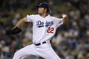 LOS ANGELES, CA - SEPTEMBER 20:  Clayton Kershaw #22 of the Los Angeles Dodgers throws a pitch against the San Francisco Giants on September 20, 2011 at Dodger Stadium in Los Angeles, California.  (Photo by Stephen Dunn/Getty Images)