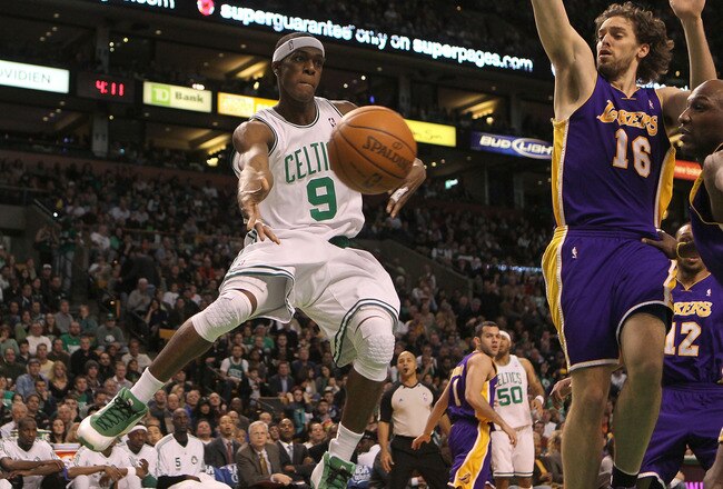 BOSTON - JANUARY 31:  Rajon Rondo #9 of the Boston Celtics gets by Pau Gasol #16 of the Los Angeles Lakers at the TD Garden on January 31, 2010 in Boston, Massachusetts.  NOTE TO USER: User expressly acknowledges and agrees that, by downloading and or using this photograph, User is consenting to the terms and conditions of the Getty Images License Agreement. (Photo by Jim Rogash /Getty Images)