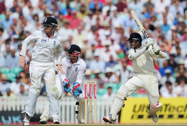 LONDON, ENGLAND - AUGUST 21:  Rahul Dravid of India hits out watched by wicketkeeper Matt Prior and Ian Bell of England during day four of the 4th npower Test Match between England and India at The Kia Oval on August 21, 2011 in London, England.  (Photo by Shaun Botterill/Getty Images)