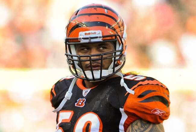 CINCINNATI, OH - OCTOBER 10: Rey Maualuga #58 of the Cincinnati Bengals takes a breather during a timeout during a game against the Tampa Bay Buccaneers at Paul Brown Stadium on October 10, 2010 in Cincinnati, Ohio. (Photo by Jamie Sabau/Getty Images)