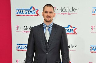 LOS ANGELES, CA - FEBRUARY 20:  NBA Kevin Love arrives to the T-Mobile Magenta Carpet at the 2011 NBA All-Star Game on February 20, 2011 in Los Angeles, California.  (Photo by Alberto E. Rodriguez/Getty Images)