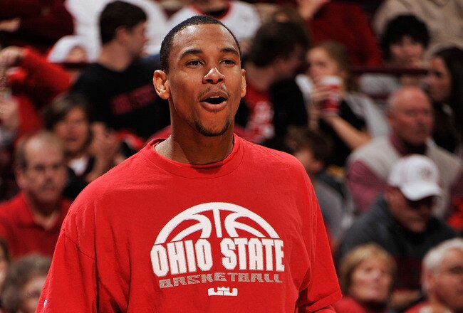 COLUMBUS, OH - DECEMBER 3:  Jared Sullinger #0 of the Ohio State Buckeyes cheers his team on from the sidelines as the Buckeyes take on the Texas Pan American Broncs on December 3, 2011 at Value City Arena in Columbus, Ohio. Sullinger sat out the game because of back spasms.  (Photo by Jamie Sabau/Getty Images)
