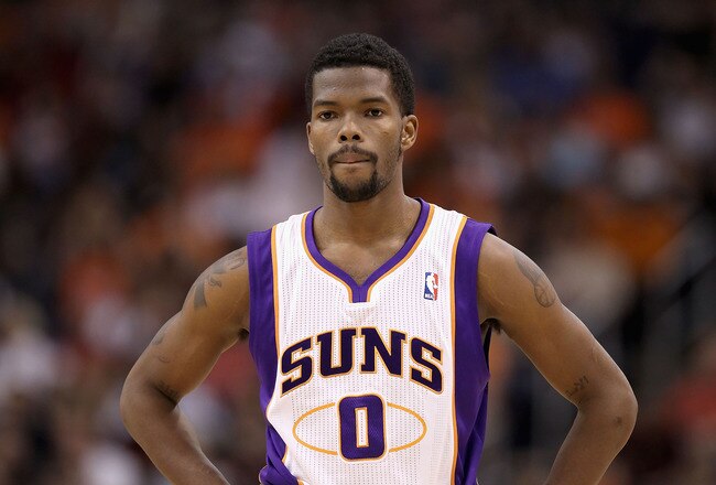 PHOENIX, AZ - MARCH 30:  Aaron Brooks #0 of the Phoenix Suns during the NBA game against the Oklahoma City Thunder at US Airways Center on March 30, 2011 in Phoenix, Arizona.  The Thunder defeated the Suns 116-98. NOTE TO USER: User expressly acknowledges and agrees that, by downloading and or using this photograph, User is consenting to the terms and conditions of the Getty Images License Agreement.  (Photo by Christian Petersen/Getty Images)