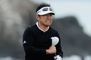 PEBBLE BEACH, CA - FEBRUARY 10:  Charlie Wi of South Korea reacts to his tee shot on the 18th hole during the second round of the AT&T Pebble Beach National Pro-Am at Pebble Beach Golf Links on February 10, 2012 in Pebble Beach, California.  (Photo by Jeff Gross/Getty Images)