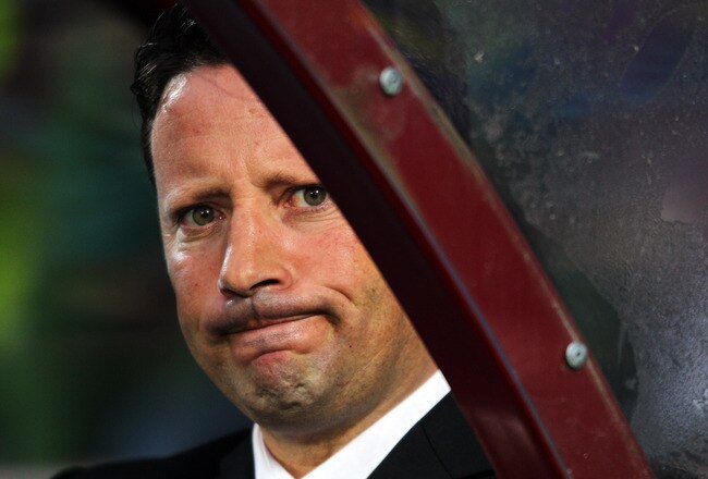 EDINBURGH, SCOTLAND - AUGUST 18:  Hearts Manager, Paulo Sergio looks on during the UEFA Europa League Playoff first leg match between Heart of Midlothian FC and Tottenham Hotspur FC at Tynecastle Stadium on August 18, 2011 in Edinburgh, Scotland.  (Photo by Dean Mouhtaropoulos/Getty Images)