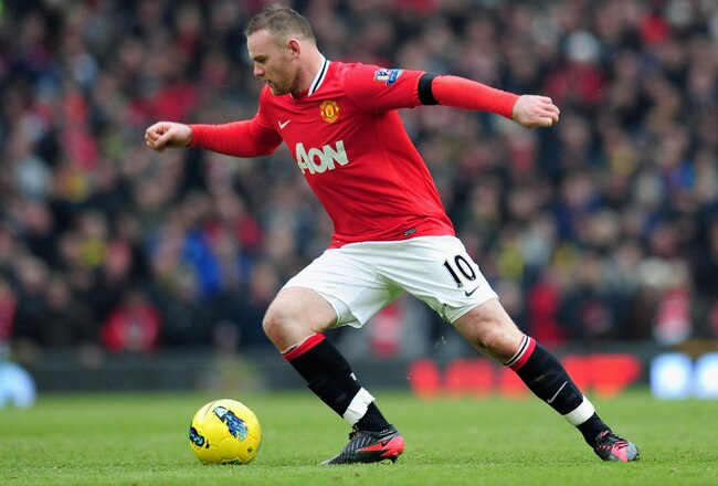MANCHESTER, ENGLAND - FEBRUARY 11:  Wayne Rooney of Manchester United in action during the Barclays Premier League match between Manchester United and Liverpool at Old Trafford on February 11, 2012 in Manchester, England.  (Photo by Shaun Botterill/Getty Images)