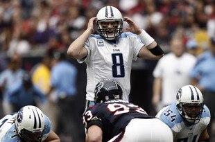 HOUSTON, TX - JANUARY 01:  Quarterback Matt Hasselbeck #8 of the Tennessee Titans calls out a play at the line of scrimmage against the Houston Texans at Reliant Stadium on January 1, 2012 in Houston, Texas.  (Photo by Bob Levey/Getty Images)