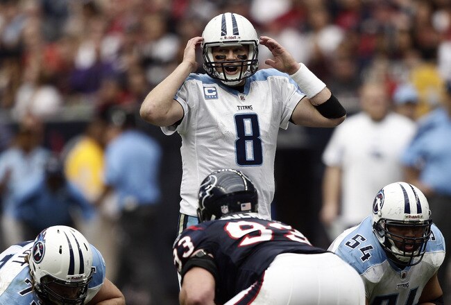 HOUSTON, TX - JANUARY 01:  Quarterback Matt Hasselbeck #8 of the Tennessee Titans calls out a play at the line of scrimmage against the Houston Texans at Reliant Stadium on January 1, 2012 in Houston, Texas.  (Photo by Bob Levey/Getty Images)