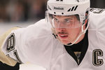 NEW YORK, NY - NOVEMBER 29:  Sidney Crosby #87 of the Pittsburgh Penguins against the New York Rangers at Madison Square Garden on November 29, 2011 in New York City.  (Photo by Nick Laham/Getty Images)