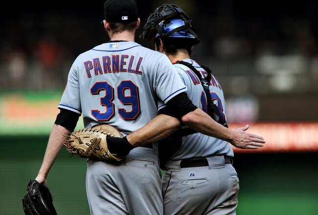 WASHINGTON, DC - SEPTEMBER 4:  Bobby Parnell #39 of the New York Mets celebrates with teammate Mike Nickeas #13 after defeating the Washington Nationals at Nationals Park on September 4, 2011 in Washington, DC. The New York Mets won, 6-3. (Photo by Patrick Smith/Getty Images)