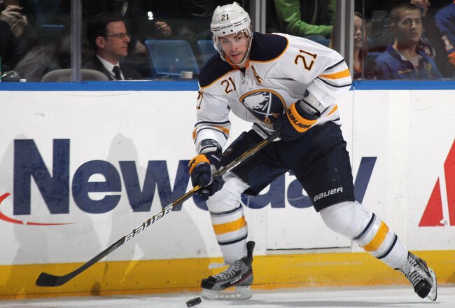 UNIONDALE, NY - FEBRUARY 04:  Drew Stafford #21 of the Buffalo Sabres skates against the New York Islanders at the Nassau Veterans Memorial Coliseum on February 4, 2012 in Uniondale, New York. The Sabres defeated the Islanders 4-3 in the shootout.  (Photo by Bruce Bennett/Getty Images)