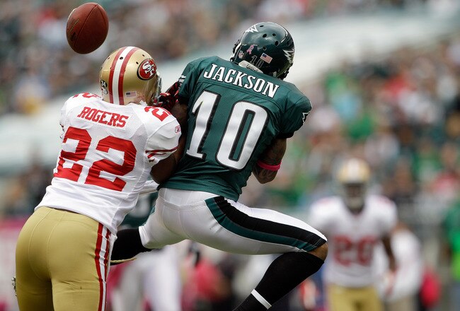 PHILADELPHIA, PA - OCTOBER 02:  Carlos Rogers #22 of the San Francisco 49ers breaks up a pass intended for  DeSean Jackson #10 of the Philadelphia Eagles at Lincoln Financial Field on October 2, 2011 in Philadelphia, Pennsylvania. The 49ers won 24-23.   (Photo by Rob Carr/Getty Images)