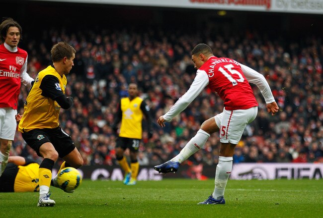 LONDON, ENGLAND - FEBRUARY 04:  Alex Oxlade-Chamberlain of Arsenal scores Arsenal's fifth goal during the Barclays Premier League match between Arsenal and Blackburn Rovers at Emirates Stadium on February 4, 2012 in London, England.  (Photo by Paul Gilham/Getty Images)