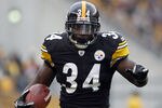 PITTSBURGH, PA - DECEMBER 24:  Rashard Mendenhall #34 of the Pittsburgh Steelers carries the ball against the St. Louis Rams during the game on December 24, 2011 at Heinz Field in Pittsburgh, Pennsylvania.  The Steelers won 27-0.  (Photo by Justin K. Aller/Getty Images)